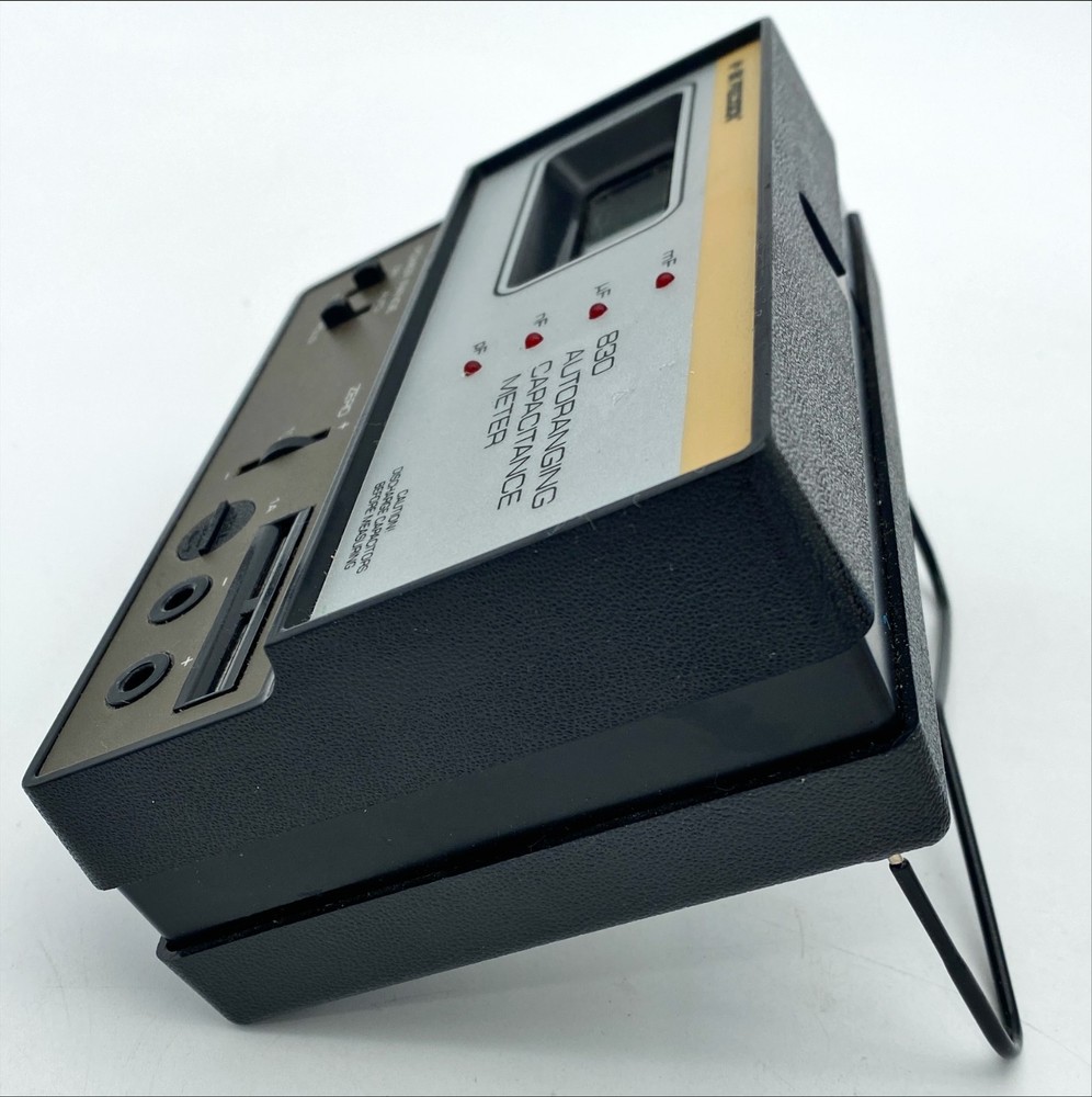 BK Precision 830 AUTORANGING Capacitance Meter with Original Box FREE SHIPPING
