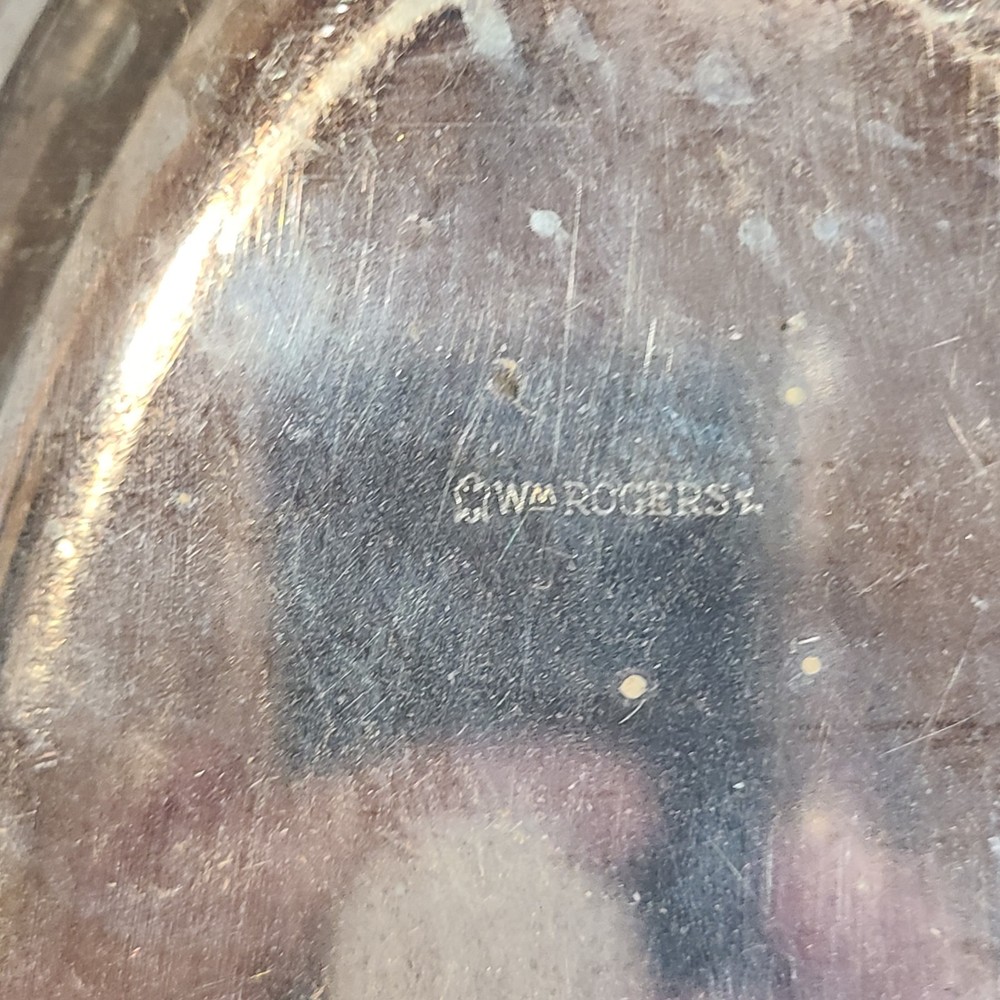 Vintage WM Rogers Silver Plated Serving Bread Dish 12”