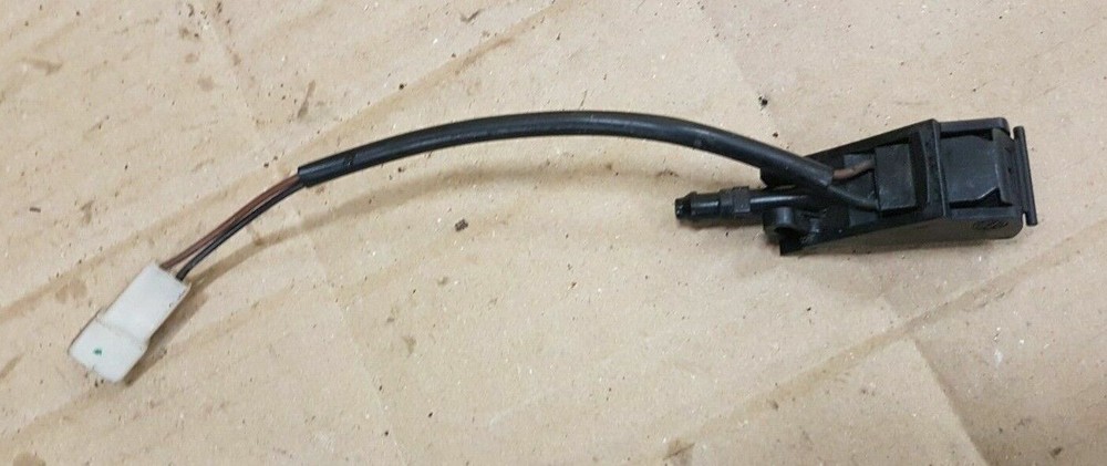 VW TRANSPORTER MULTIVAN T5 2003-2015 HEATED WINDSCREEN WASHER SPRAY JET NOZZLE