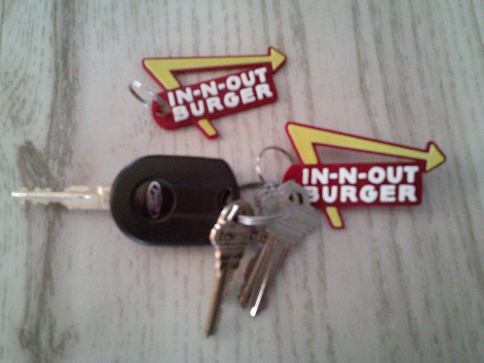 1 in n out key chain