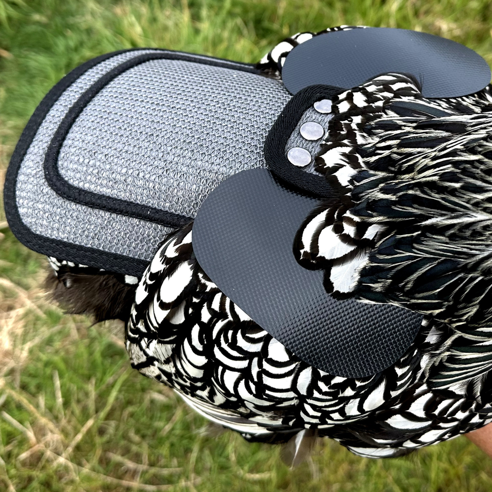 OFFICIAL DOWN UNDER OUTDOORS Medium-Large Chicken Saddle with Shoulder Covers