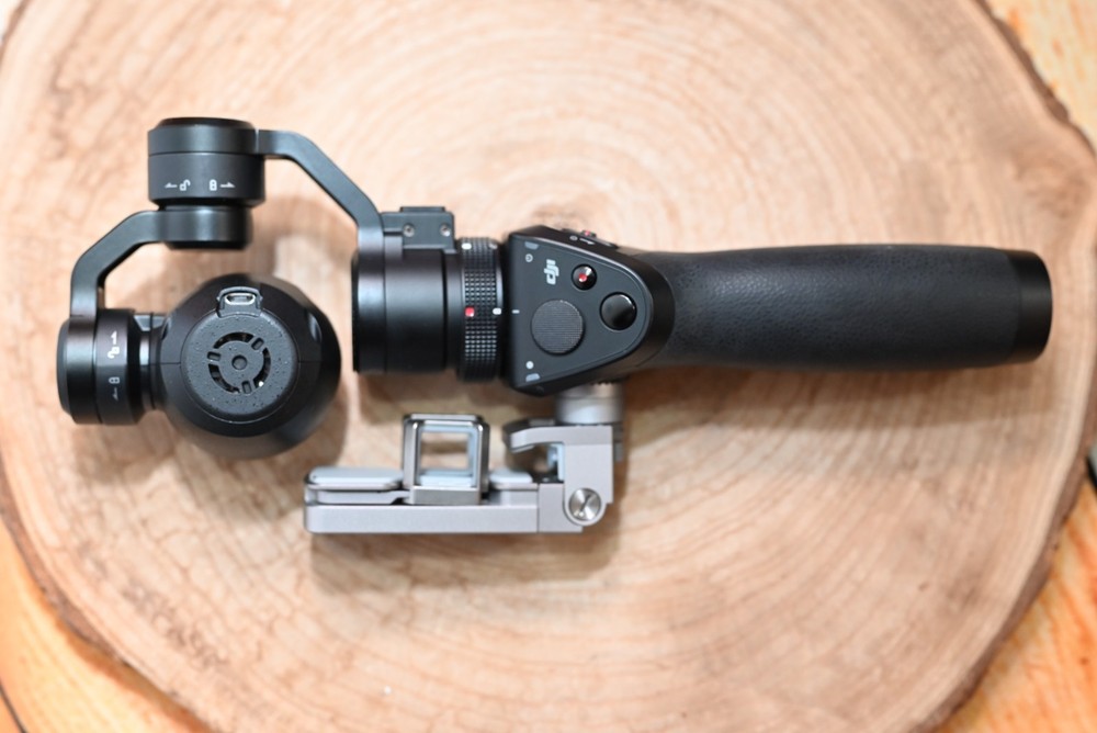 DJI OSMO HANDHELD FULLY STABILIZED 4K 12MP CAMERA