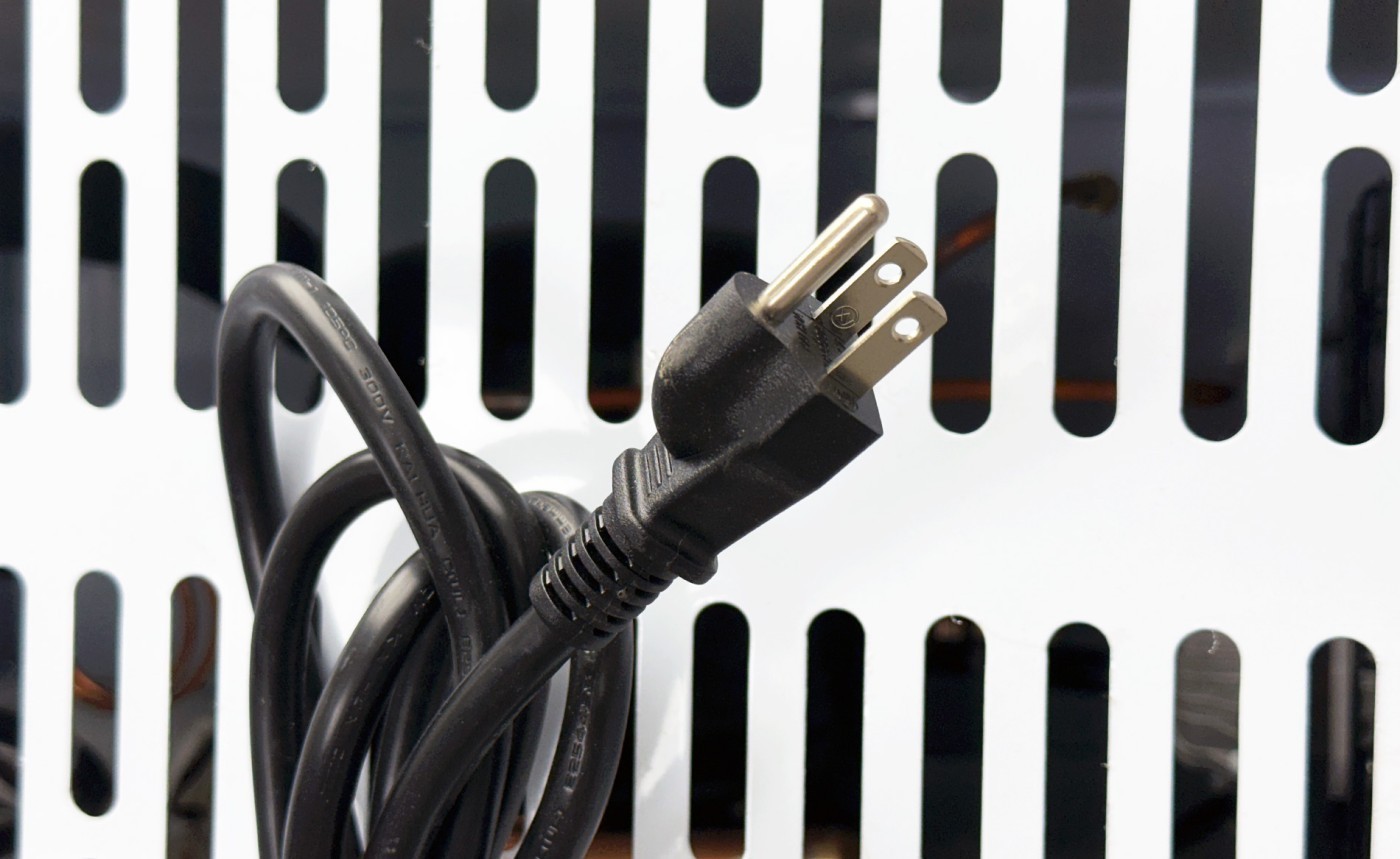 NEW 36" Ice Merchandiser Freezer Insulated 650L 100 Bags Capacity 115V