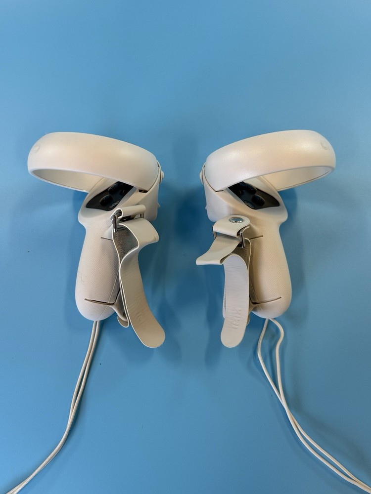 Meta Quest 2 Virtual Reality Headset KW49CM White