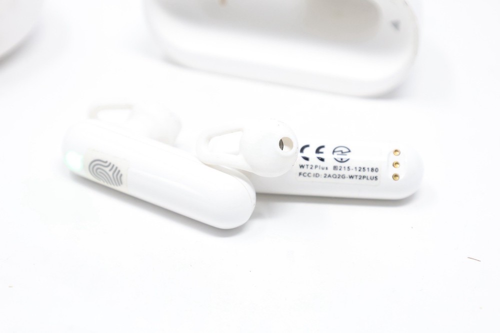 Timekettle WT2 Plus Earphone-type Translator Mutual Interpreter white