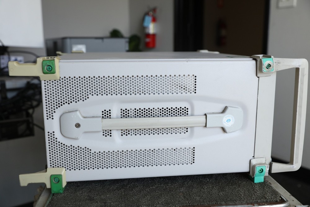 Anritsu MS4622B Network Analyzer Opt 3B Passes Self Test As Is