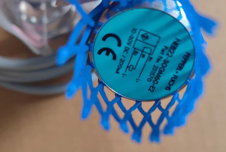 1PCS New Pepperl+Fuchs NEB22-30GM60-E2 Sensor