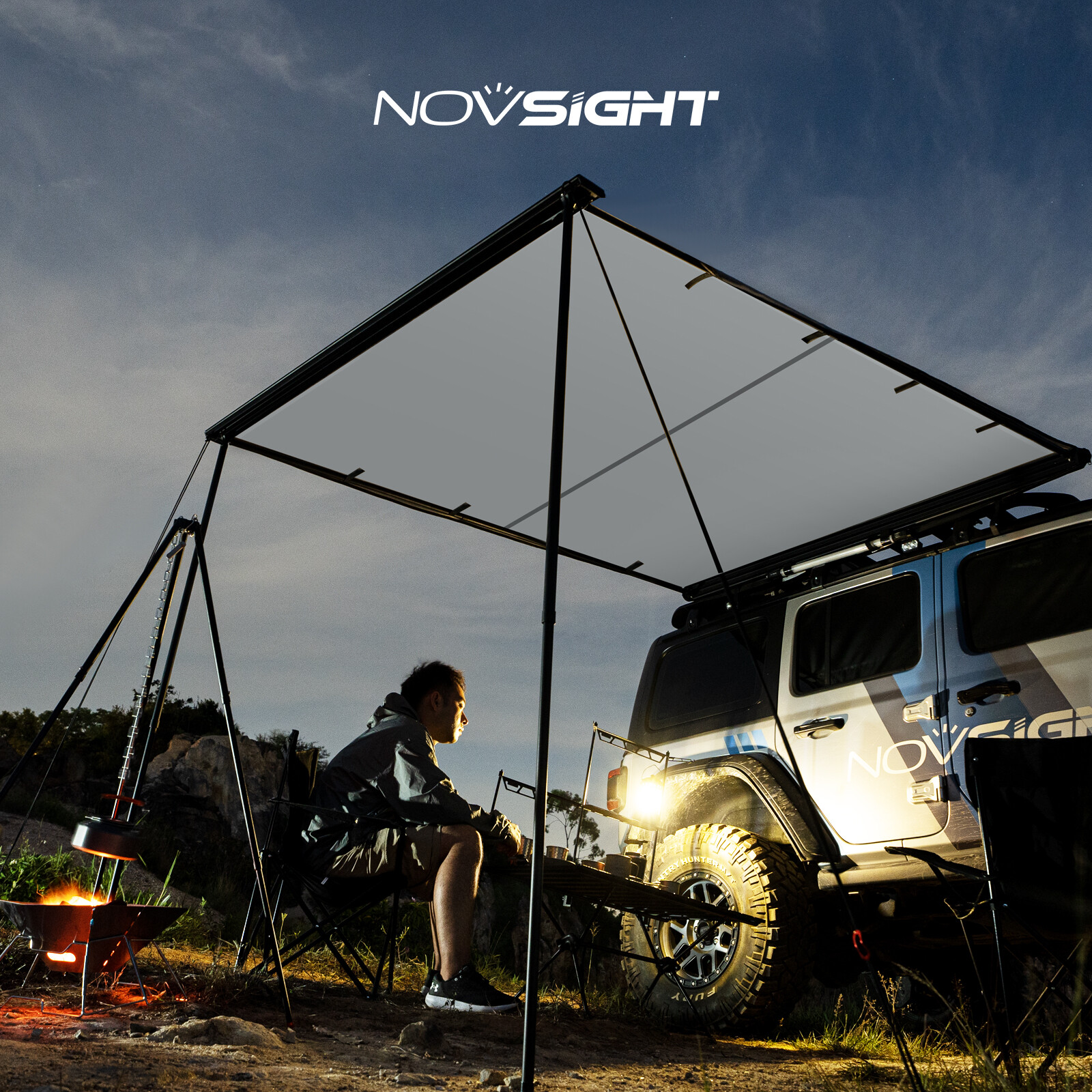 5.2X8.2' NOVSIGHT Car Side Awning SUV Rooftop Tent Sunshade for Outdoor Camping