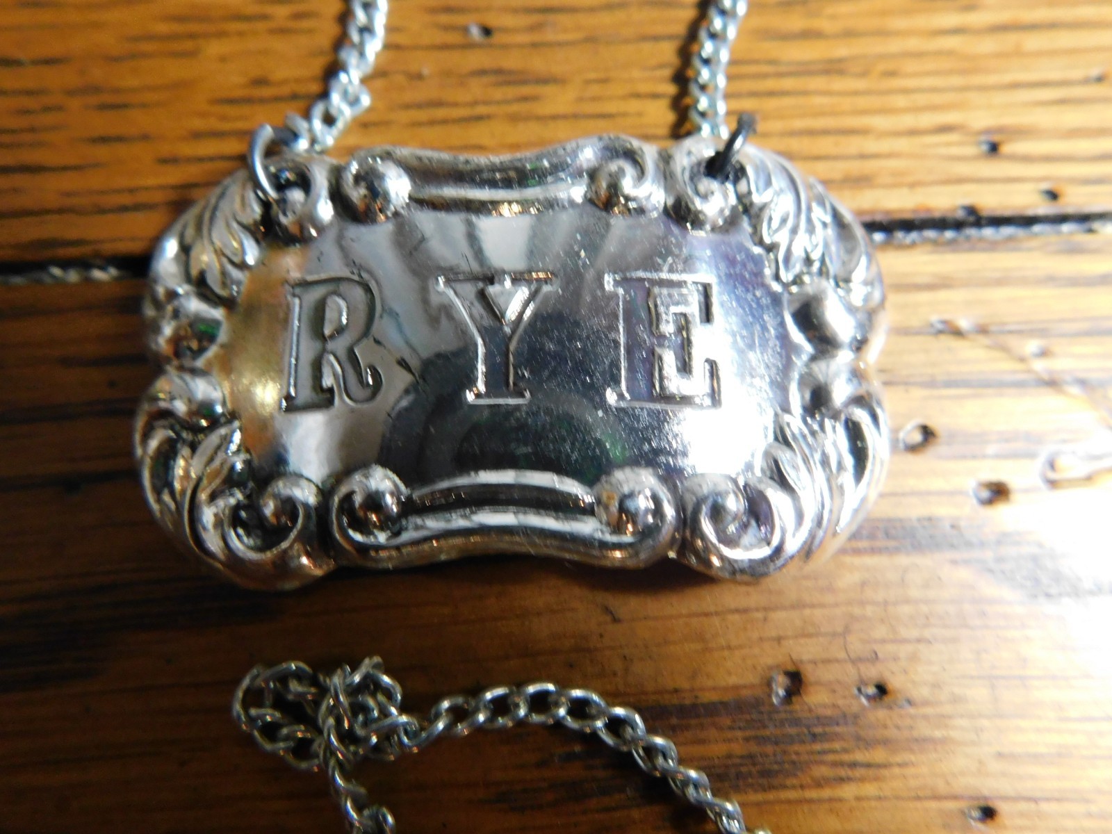 Vintage Set of 6 Liquor Bottle Decanter Label Tags Silver-plated Japan 1967-76