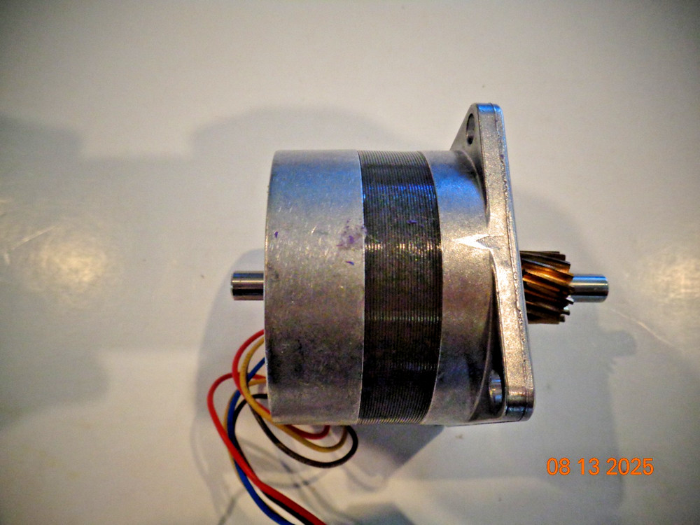 minebea miniangle stepper 23LQ-C202-01H New