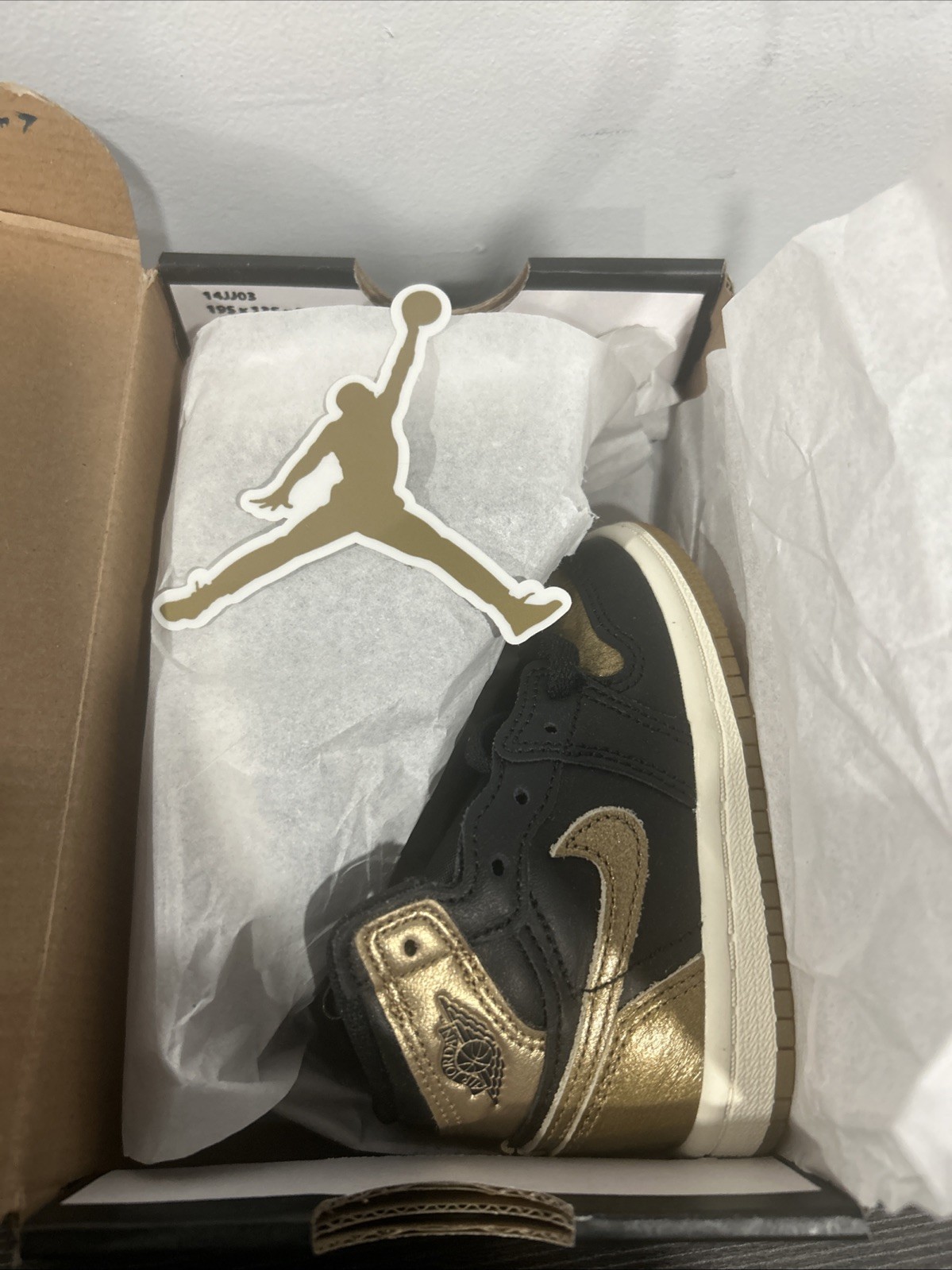 Jordan 1 Retro High OG (TD) - Black/Metallic Gold-Sail Size 5C FD1413-071