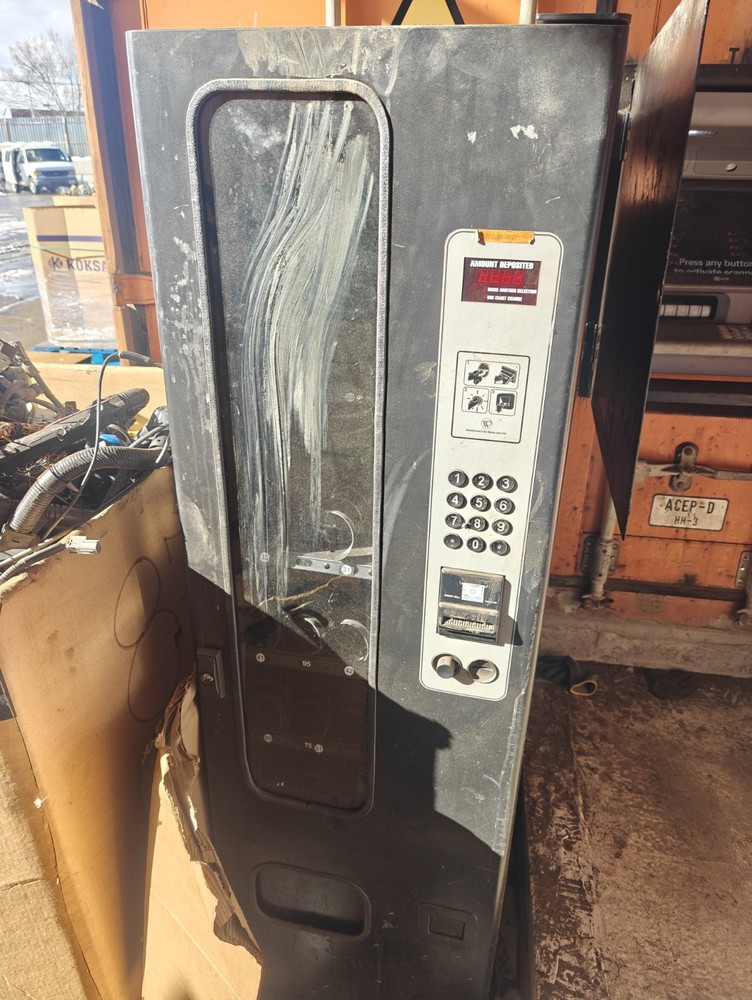 snack vending machine - Tested good