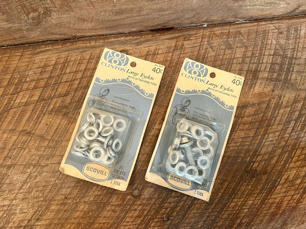 Scovill Large Eyelets W/Attaching Tool NIP