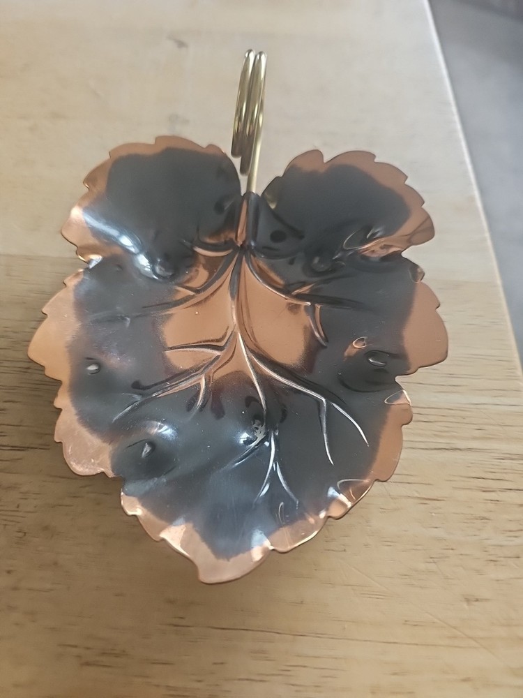 Vintage Coppercraft Copper Leaf Candy Dish Brass Finger Ring Handle ,Pair.