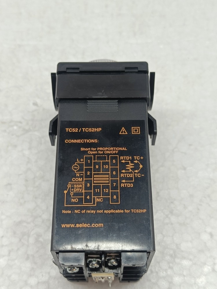 NEW Selec Temperature Controller - TC52 - TC52HP