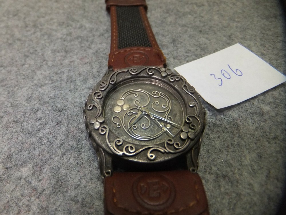" JOHN  HARDY" # 4874  925  Sterling Silver case.