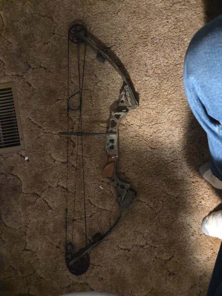 Mathews SE4 Solo Cam Compound Bow RH