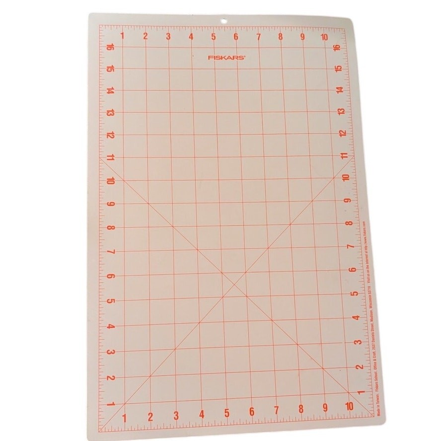 12x18 Friskars Cutting Mat Double Sided