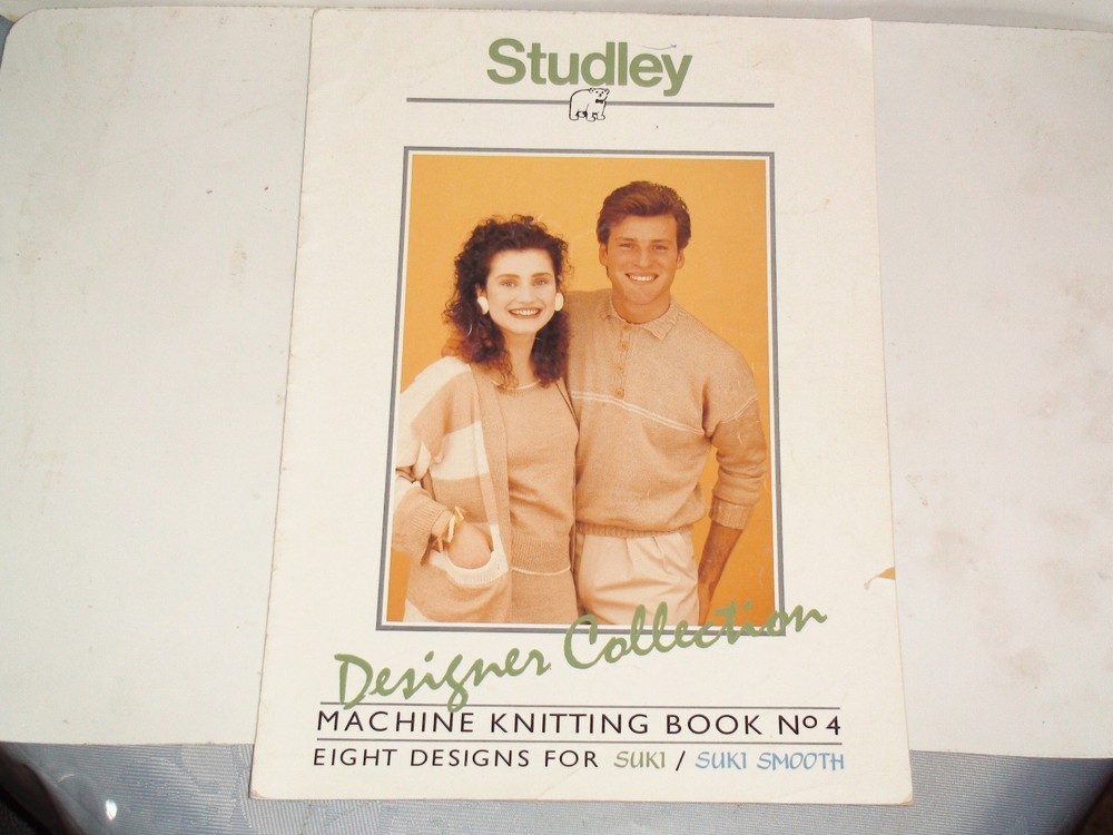 KNITTING MACHINE MAGAZINE/ BOOK: STUDLEY DESIGNER KNITS NO 4