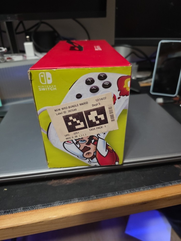 Super Mario Fireball Nintendo Switch Case - Hard Shell Pouch And Controller