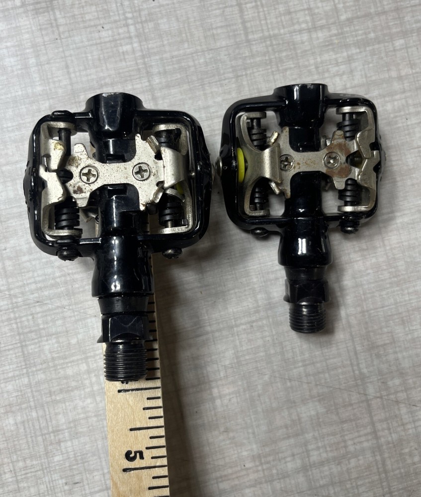 Preowned Double Sided Clipless Pedals