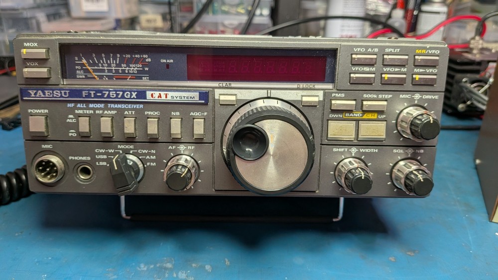 YAESU FT-757GX, Working , Nice transceiver