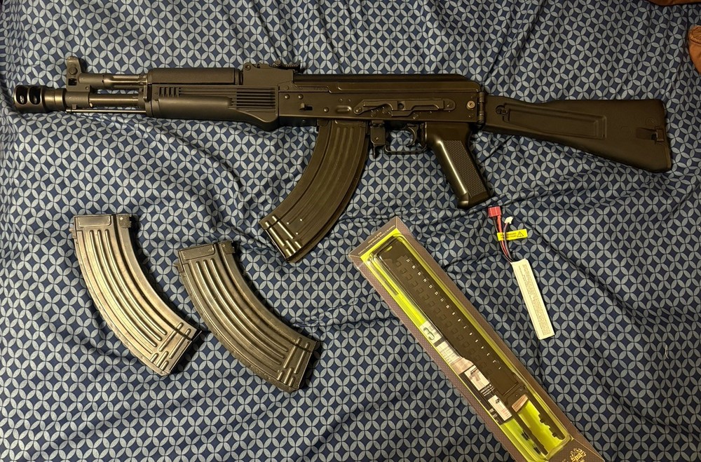 Airsoft AEG E&L AK104 brand new