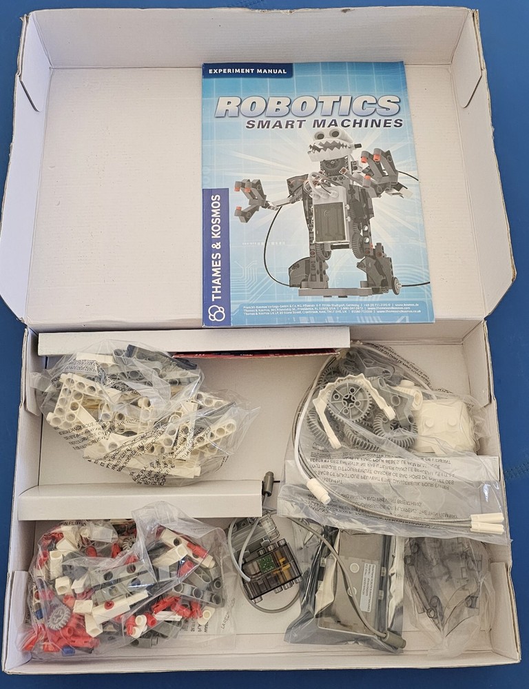 Thames & Kosmos - Robotics Smart Machines Engineering Kit - Model 620375 - New
