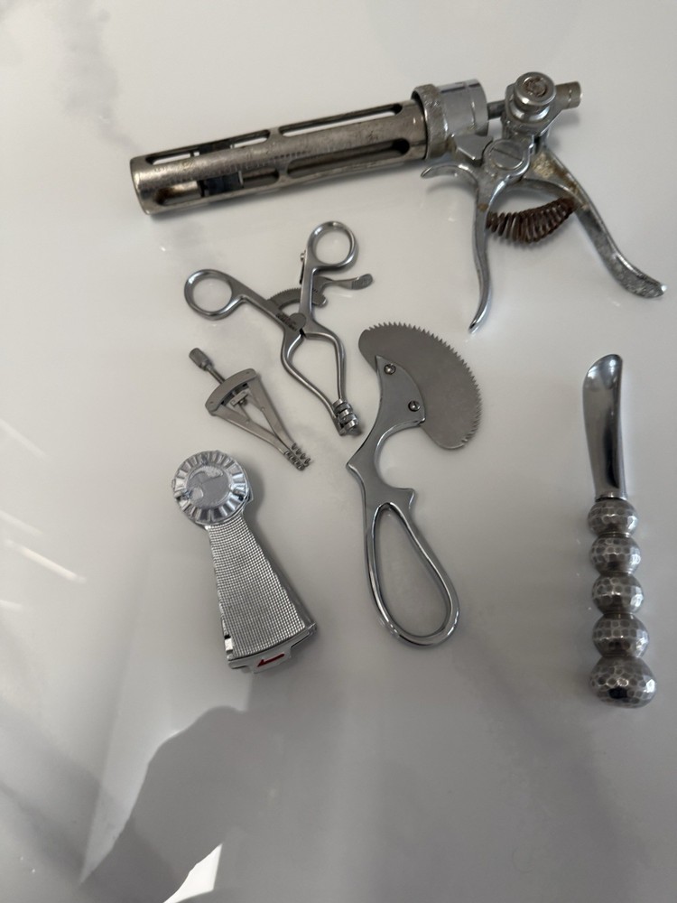 Predator Medkit All Metal Tool Set