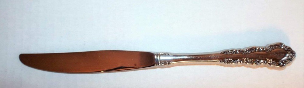 1 DINNER KNIFE Oneida Heirloom SHELLEY Stainless Flatware Silverware 9" 637