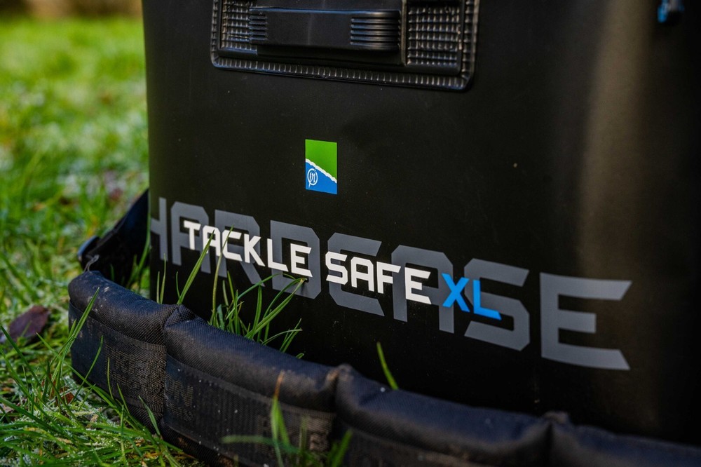 Preston Innovations Hardcase Tackle Safe XL