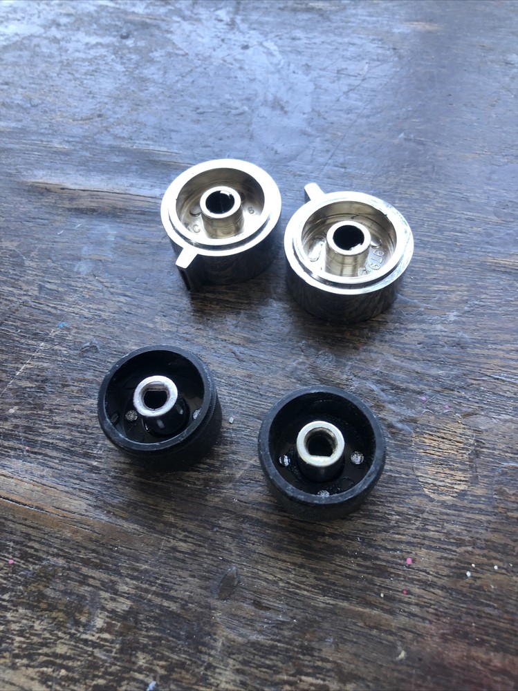 1991 Sedan Deville Radio Knobs