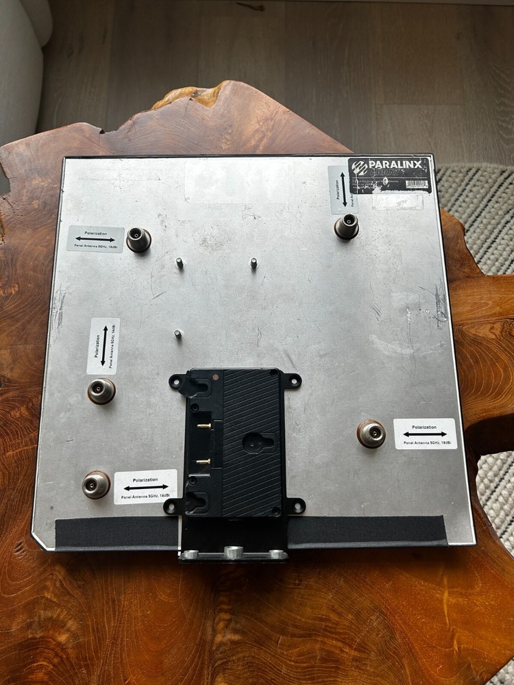 Paralinx Panel Array Antenna with Gold Mount Plate (#3)