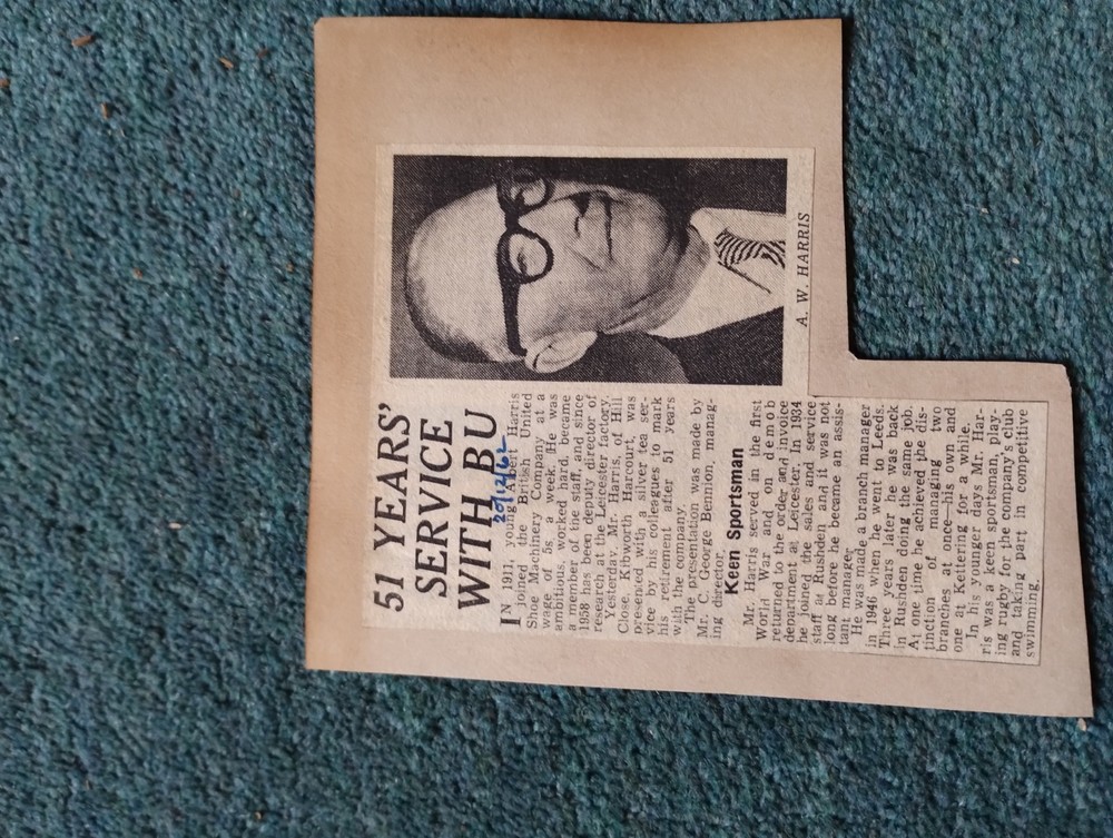 Sk212 Ephemera 1962 article Albert Harris B U