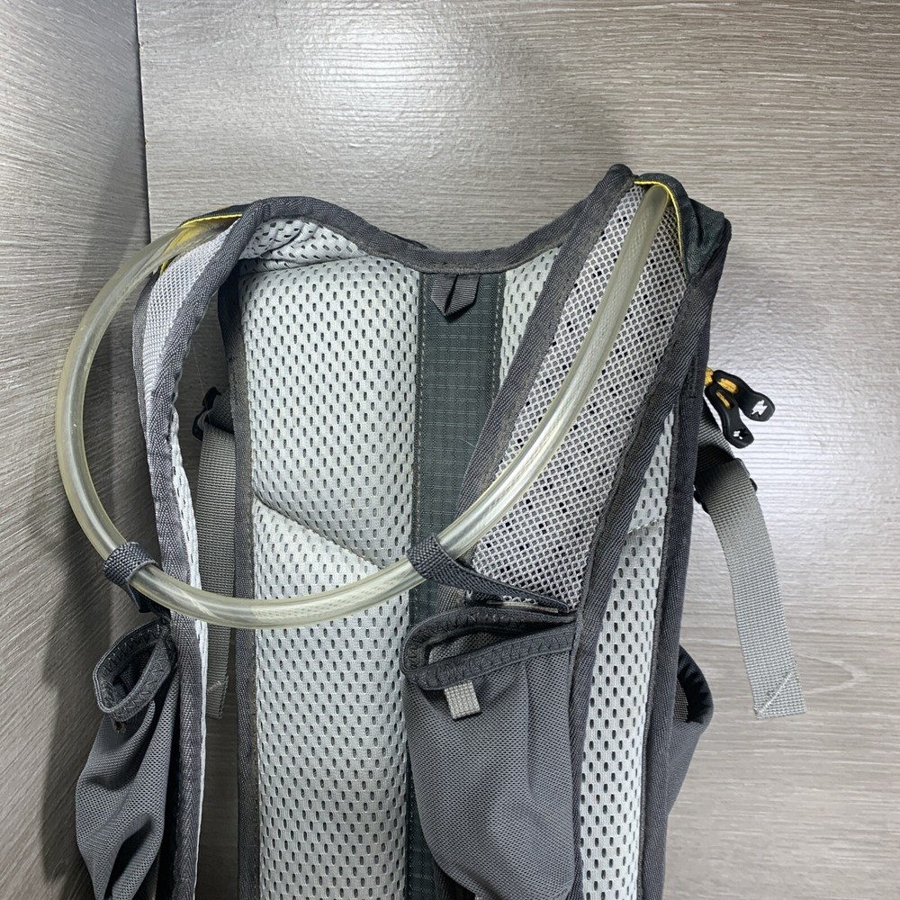 Mountainsmith Clear Creek 10L Hydration Backpack 1 lb 6 oz - Gray