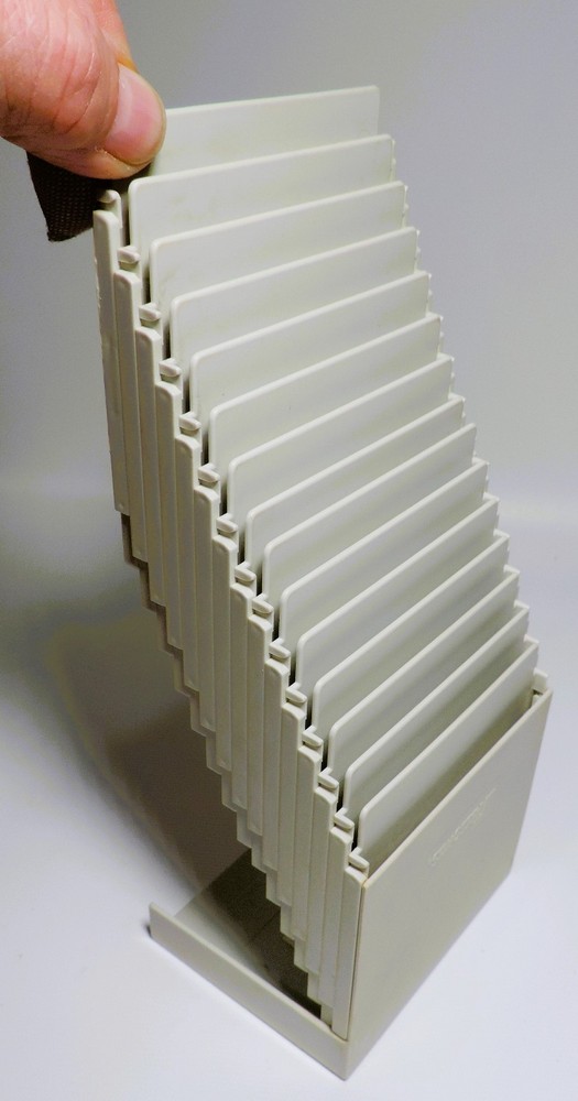 FELLOWS 95350 Step Cube 3 1/2" Diskette File