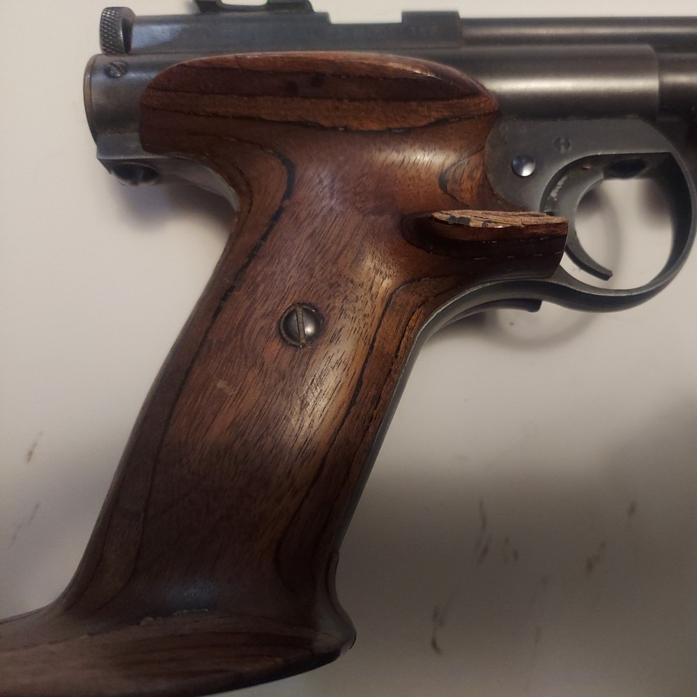 Benjamin Franklin Model 132 Cal 22 High Compression Air Pistol