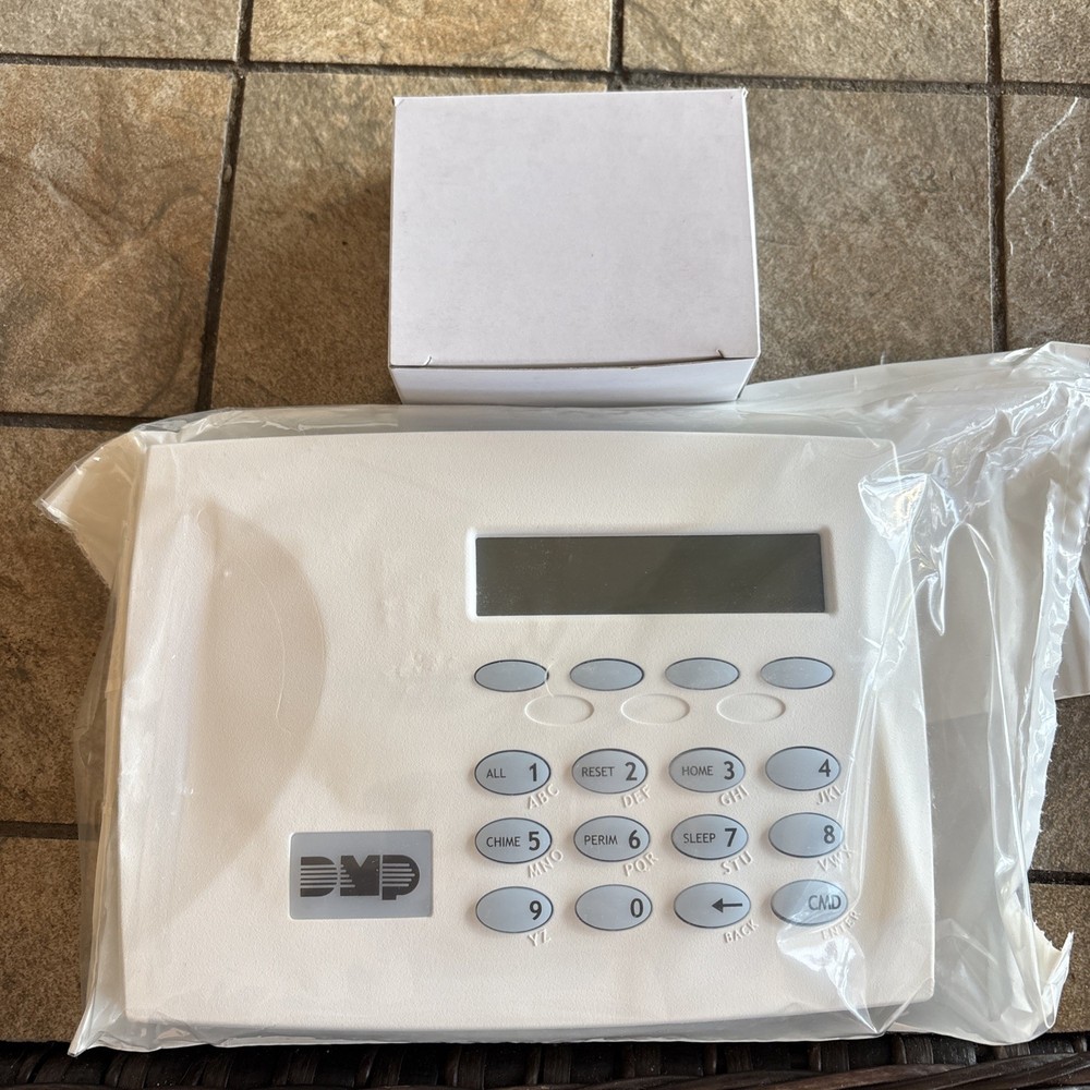 DMP 9060 Wireless Keypad with AC Adapter USED!