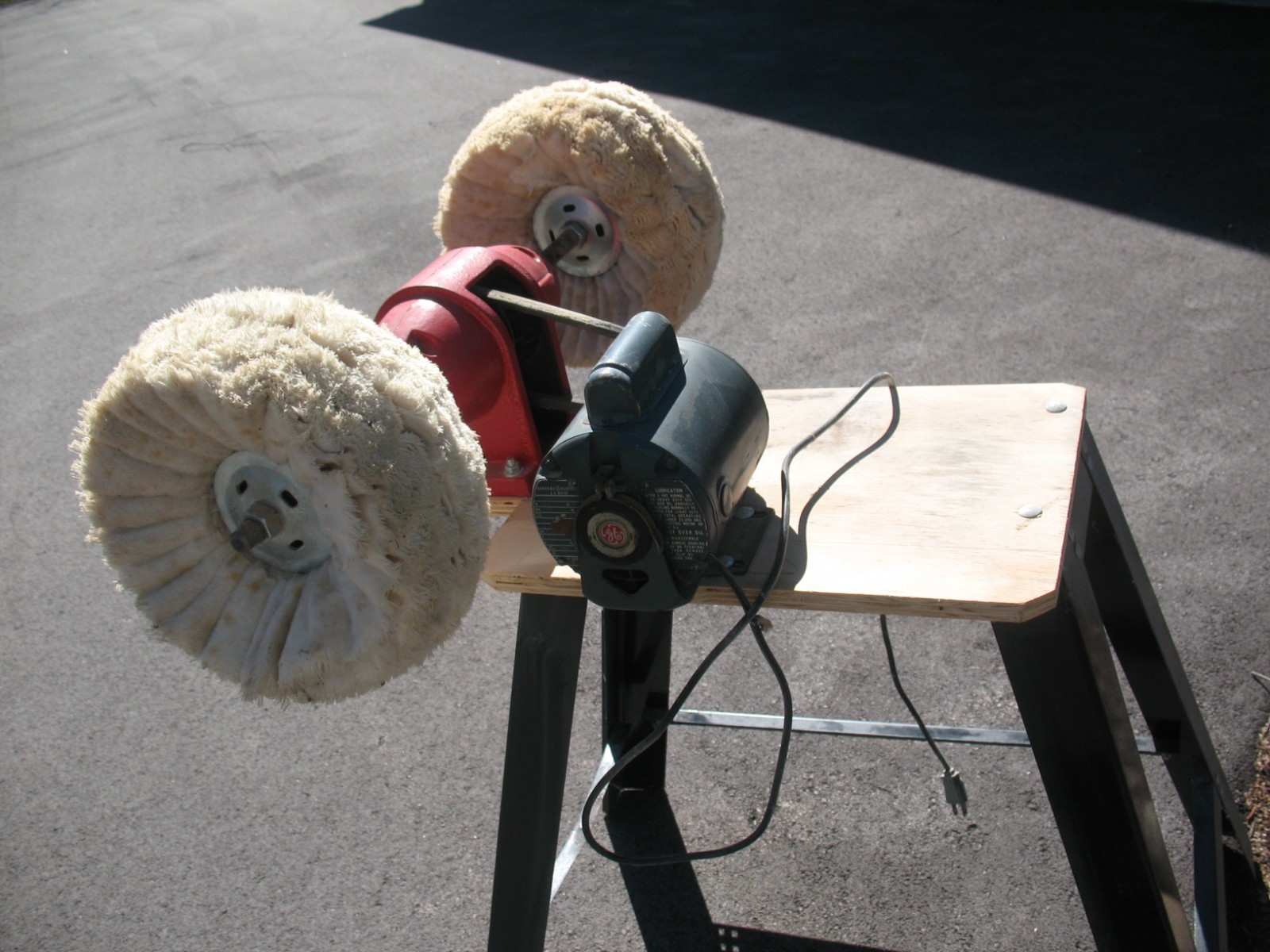 Stewmac Buffing Arbor and wheel assembly