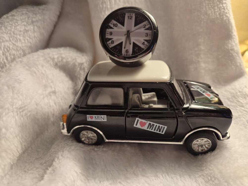 Mini Cooper Scale Model Car Retro Desk Clock - Black