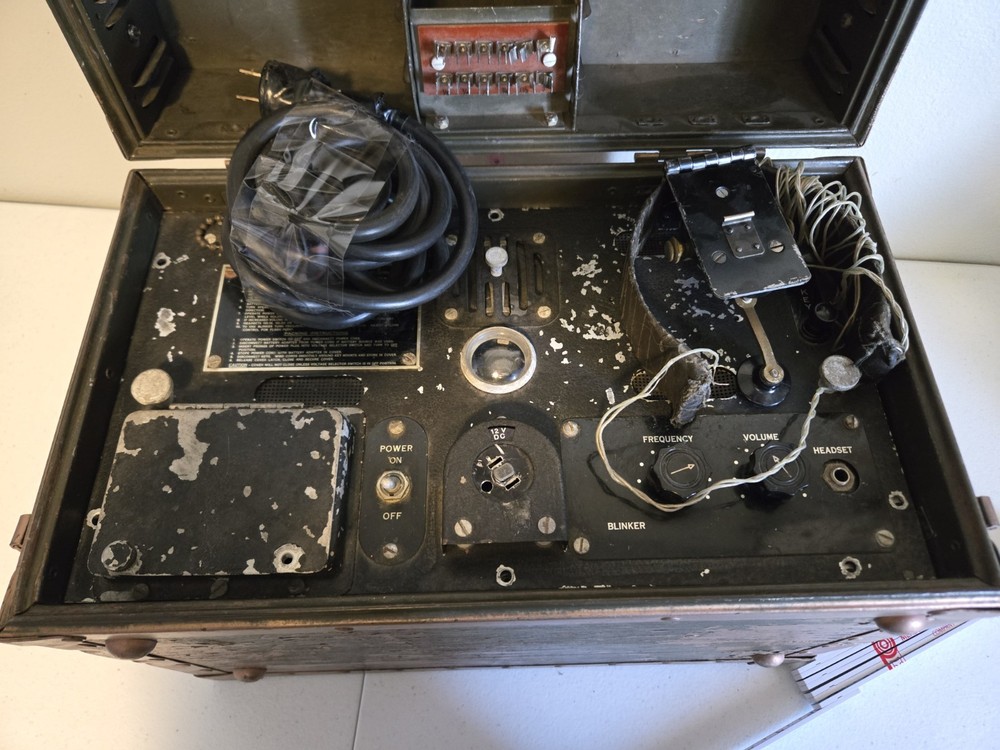 Antique Original World War Two WW2 Era Morse Code Training Machine.