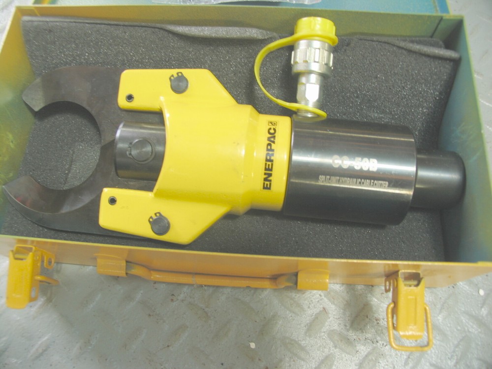 Split-Unit HD Hydraulic Cable Cutter (ENERPAC #CC-50B)w/case