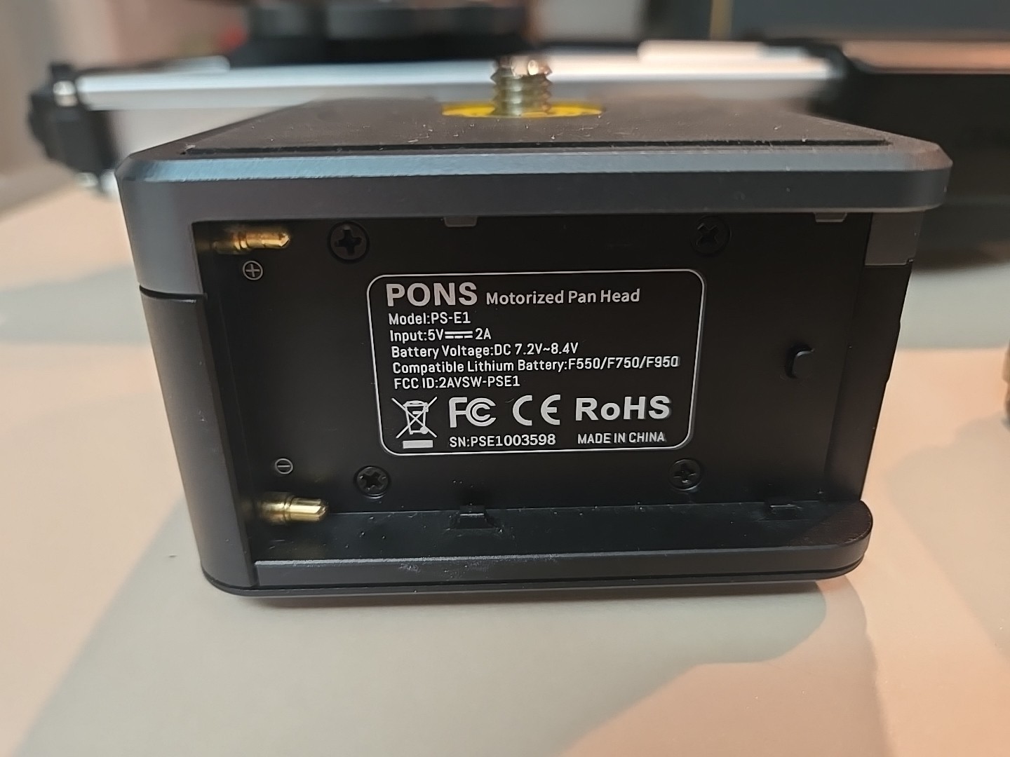 Zeapon Micro 2 Plus Inc 2 Batteries, Camera Slider w/ Motor & Pon. Tested.