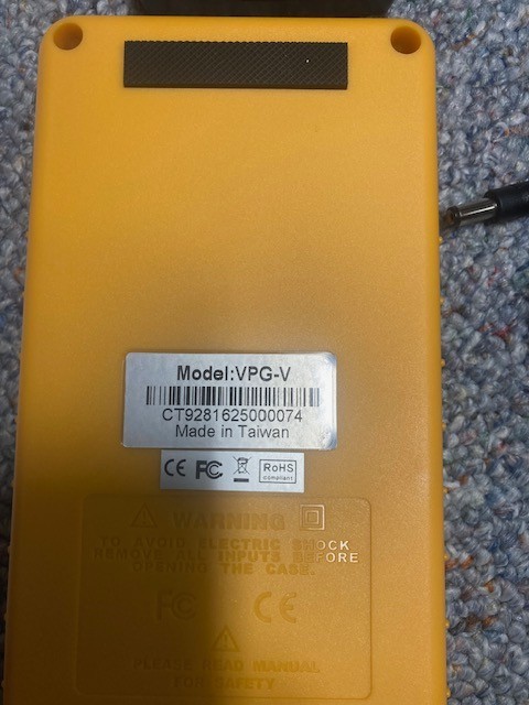 VGA Video Pattern Generator MODEL VPG-V with AC Adaptor, cables and manual