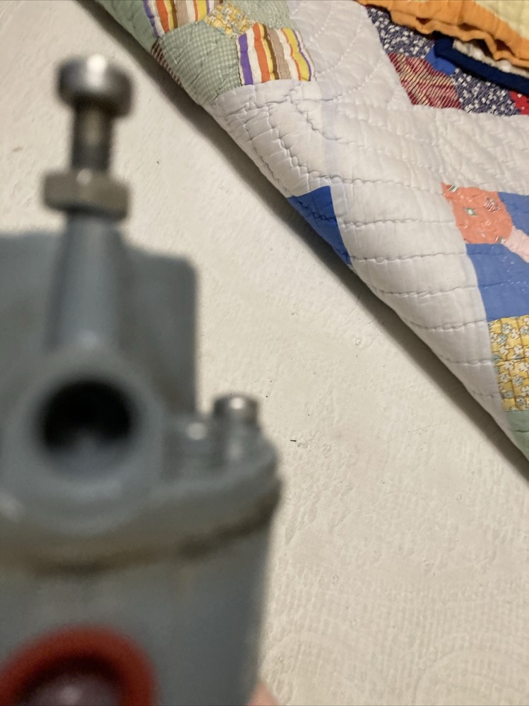 Moore Air Filter Regulator Model 91f-60 Pre Owned