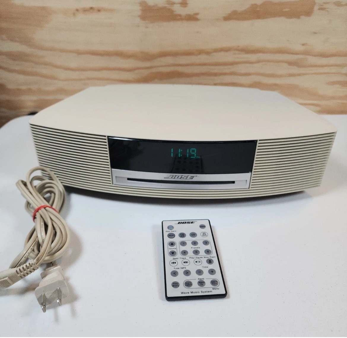 FULLY REFURBISHED Bose Wave Music System AM/FM Radio and CD Player AWRCC2