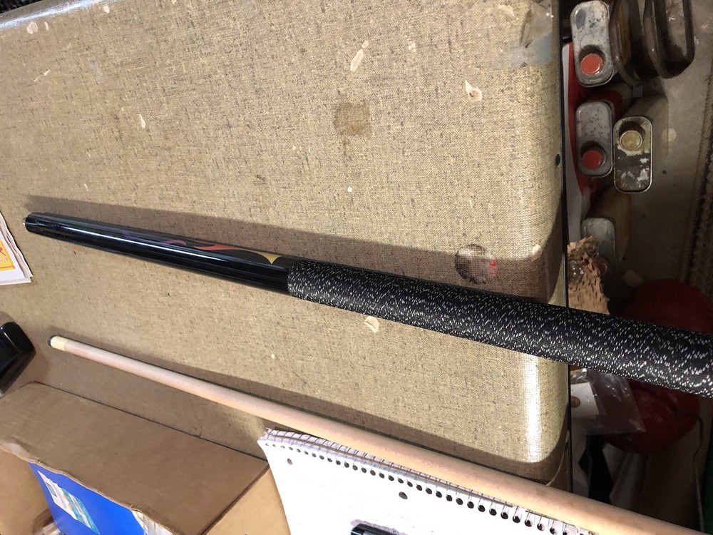 Camel Pool Cue The Miz 19 1/2 Oz 2pc