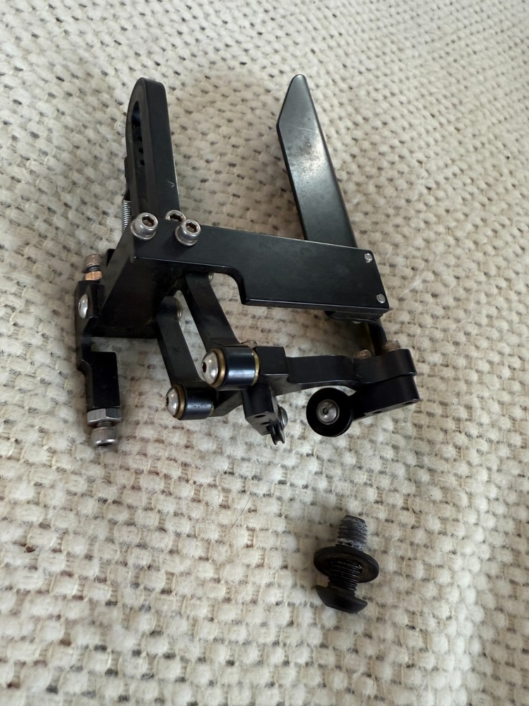 Dual Roller Overdraw Archery Rest