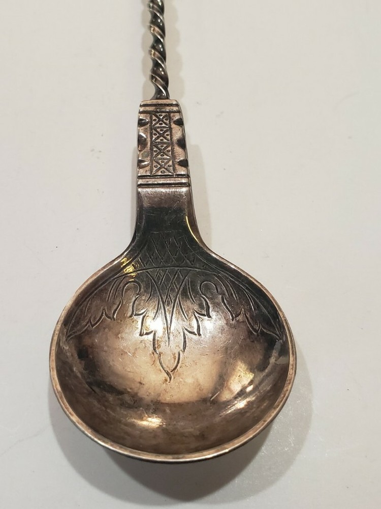 Vintage J 830 Silver Twisted Handle Leaf Spoon