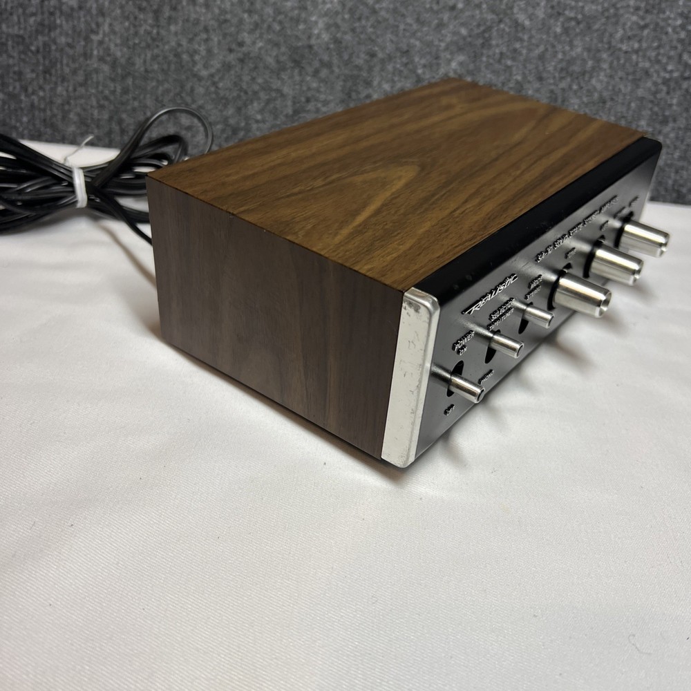 Realistic SA-10 Solid State Stereo Amplifier Model 31-1982B
